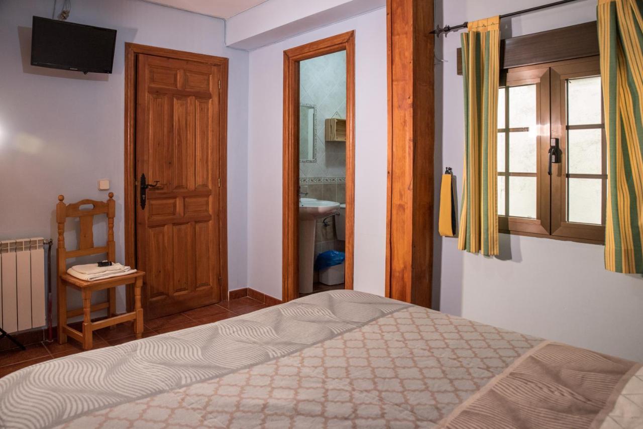 Hospedaje Rural Casa Parri Poveda de la Sierra Eksteriør billede
