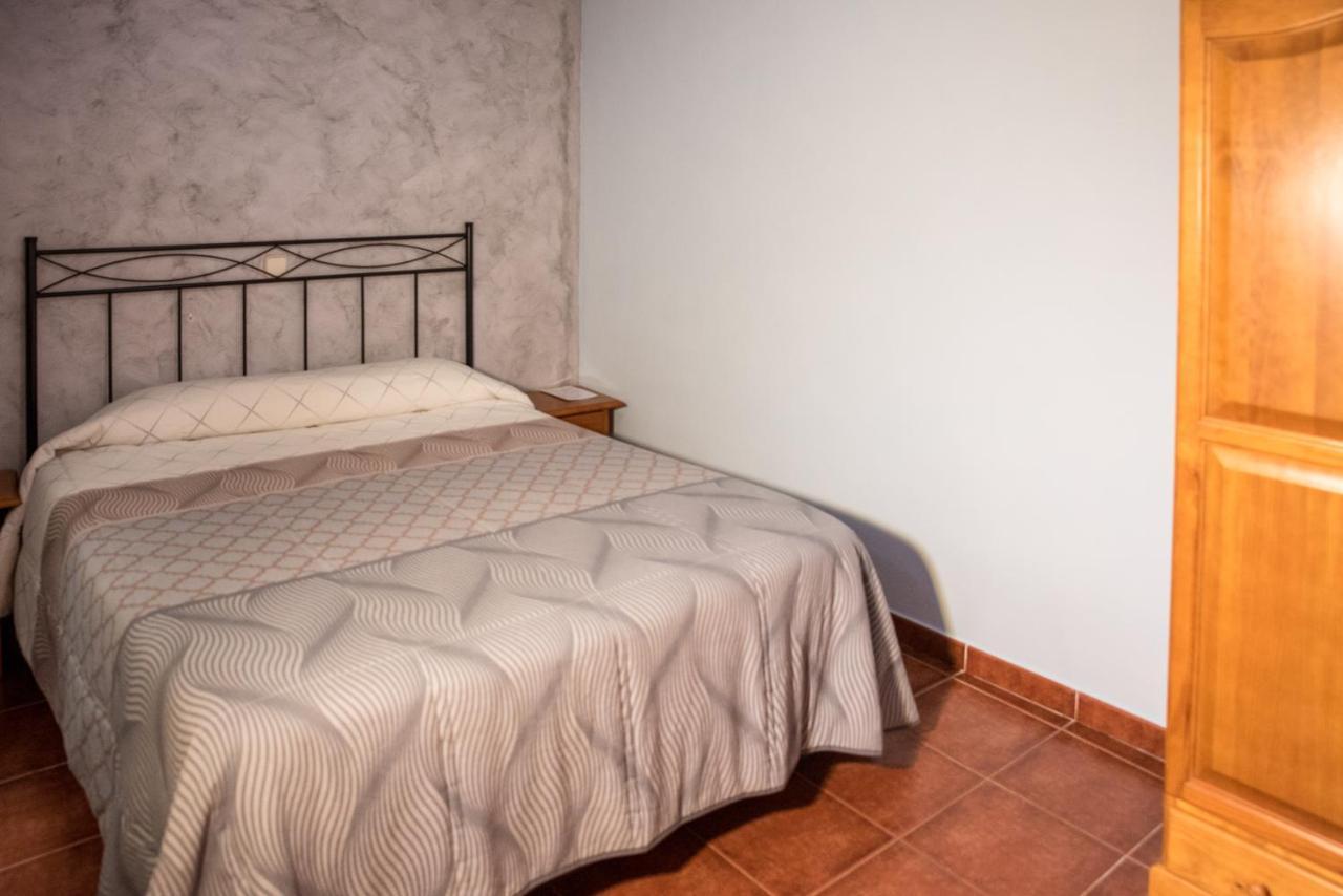 Hospedaje Rural Casa Parri Poveda de la Sierra Eksteriør billede