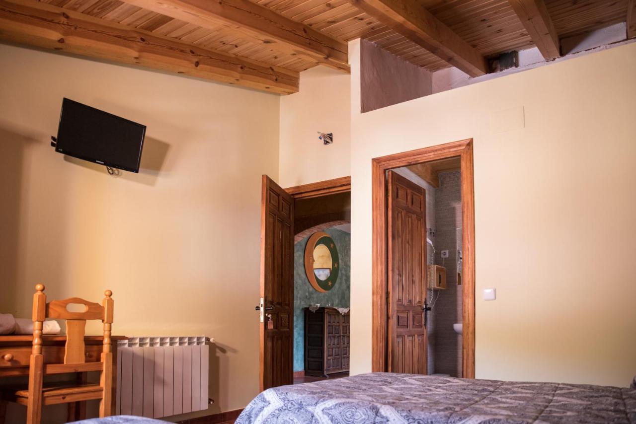 Hospedaje Rural Casa Parri Poveda de la Sierra Eksteriør billede