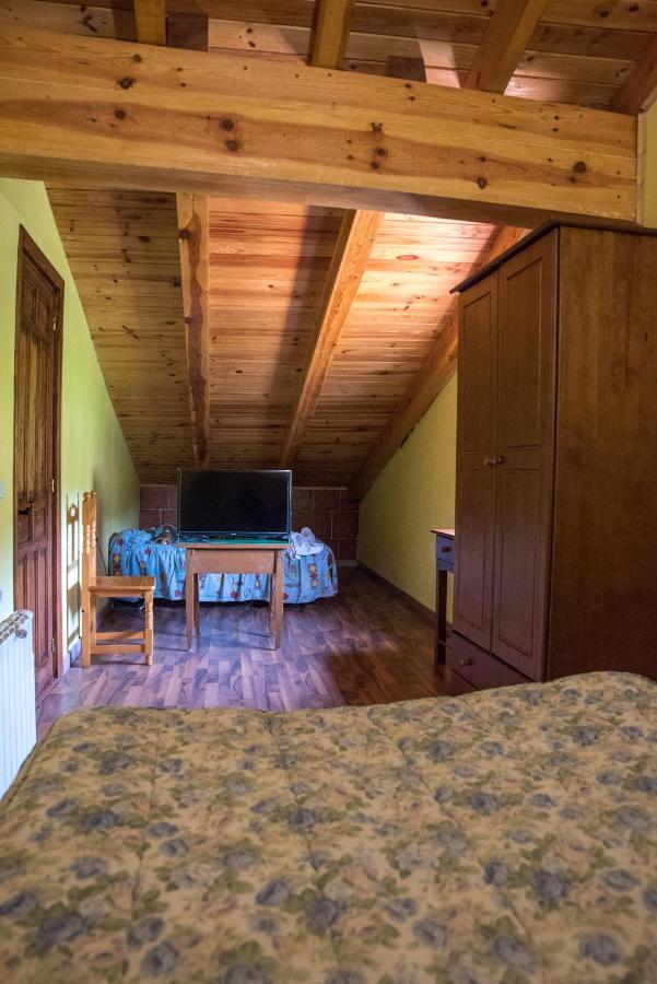 Hospedaje Rural Casa Parri Poveda de la Sierra Eksteriør billede