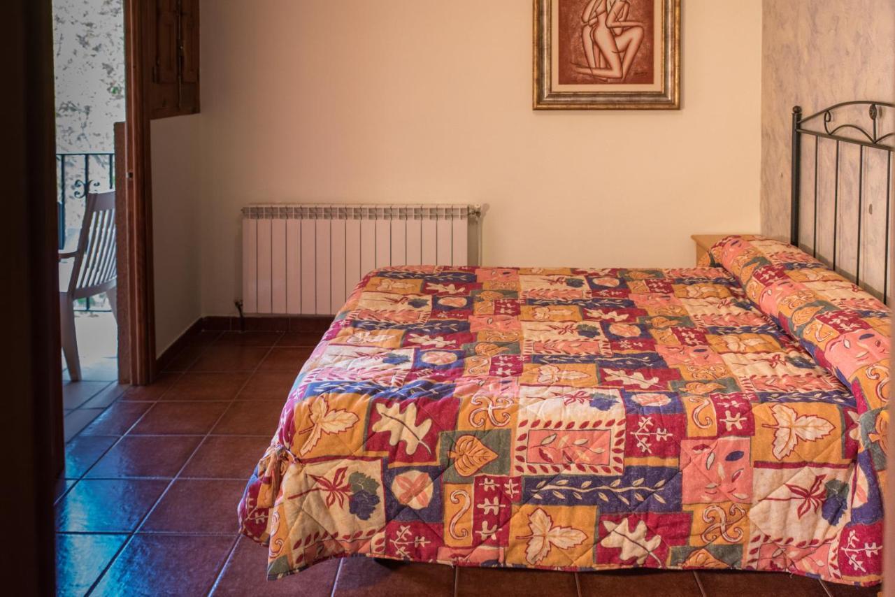 Hospedaje Rural Casa Parri Poveda de la Sierra Eksteriør billede