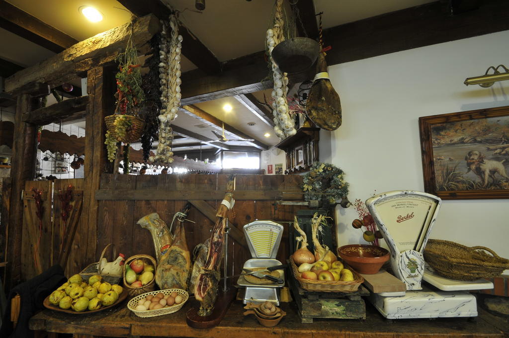 Hospedaje Rural Casa Parri Poveda de la Sierra Eksteriør billede